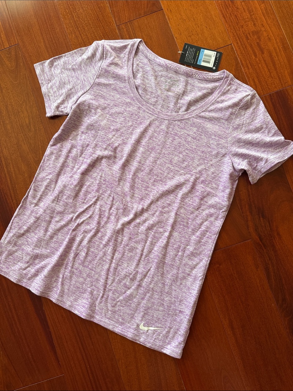 NWT Nike Women’s Lavender Heather Scoop Neck Short Sleeve Tee